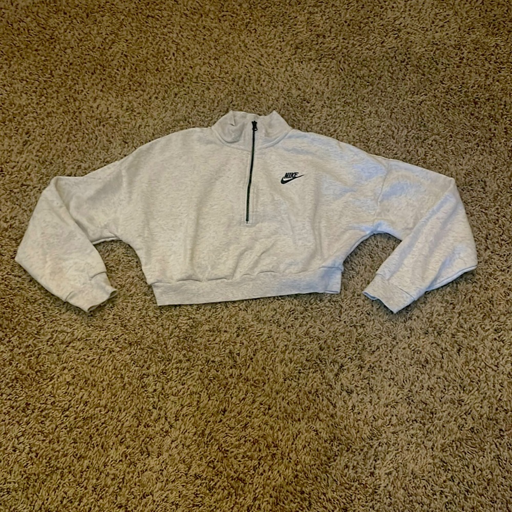 Nike cropped quarter zip sweatshirt